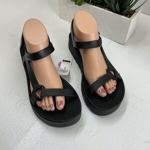 PINK Victoria's Secret Black Women's Sandals